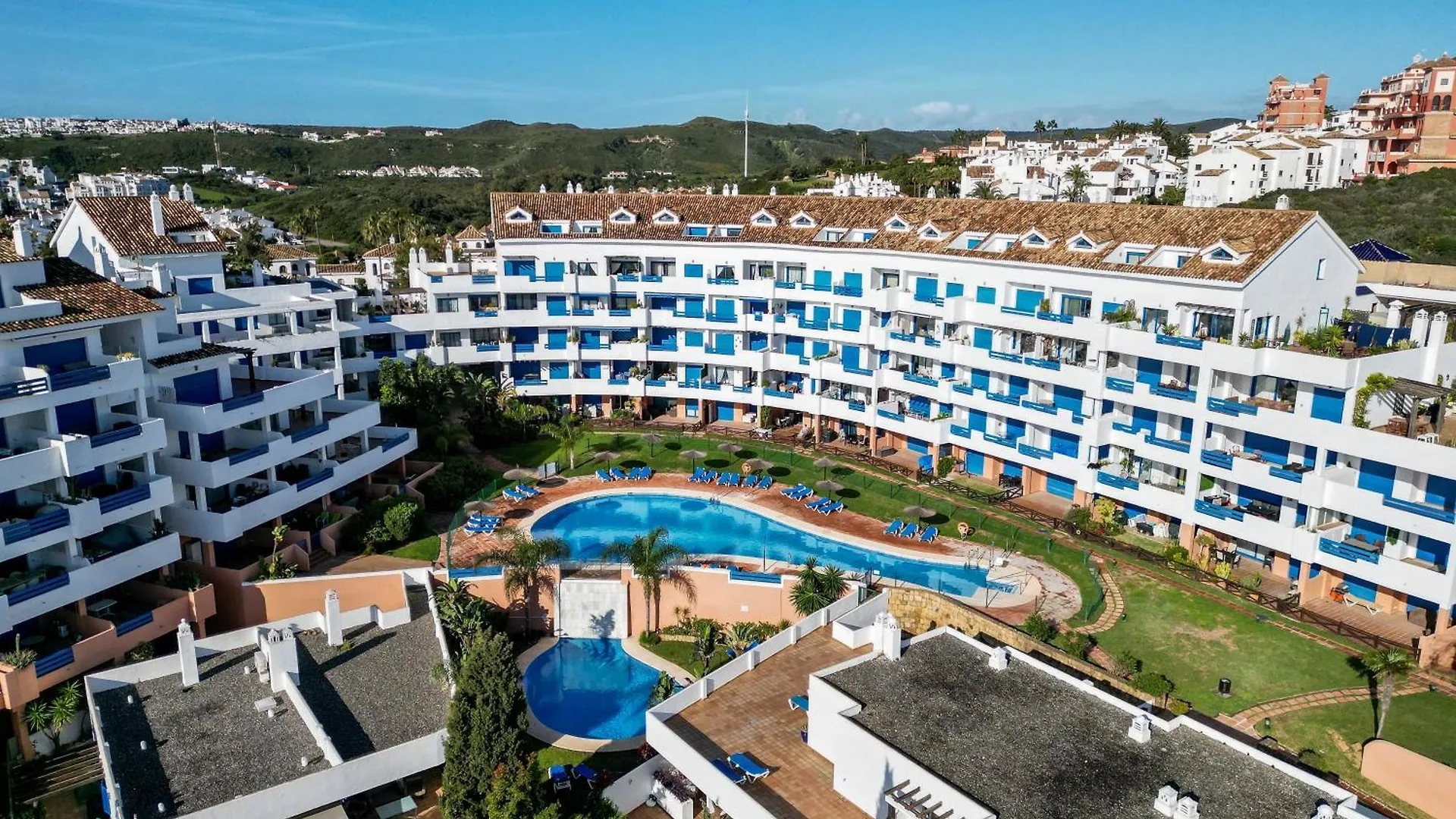 Sea View Apartment With Great Terrace And 4 Pools - Duquesa Suites 308 Manilva